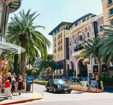 Shopping at Santana Row, the rodeo drive of Silicon Valley