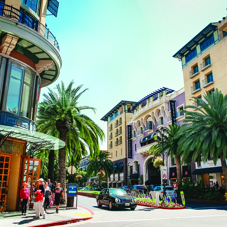 Shopping under the sun at Santana Row, the rodeo drive of Silicon Valley