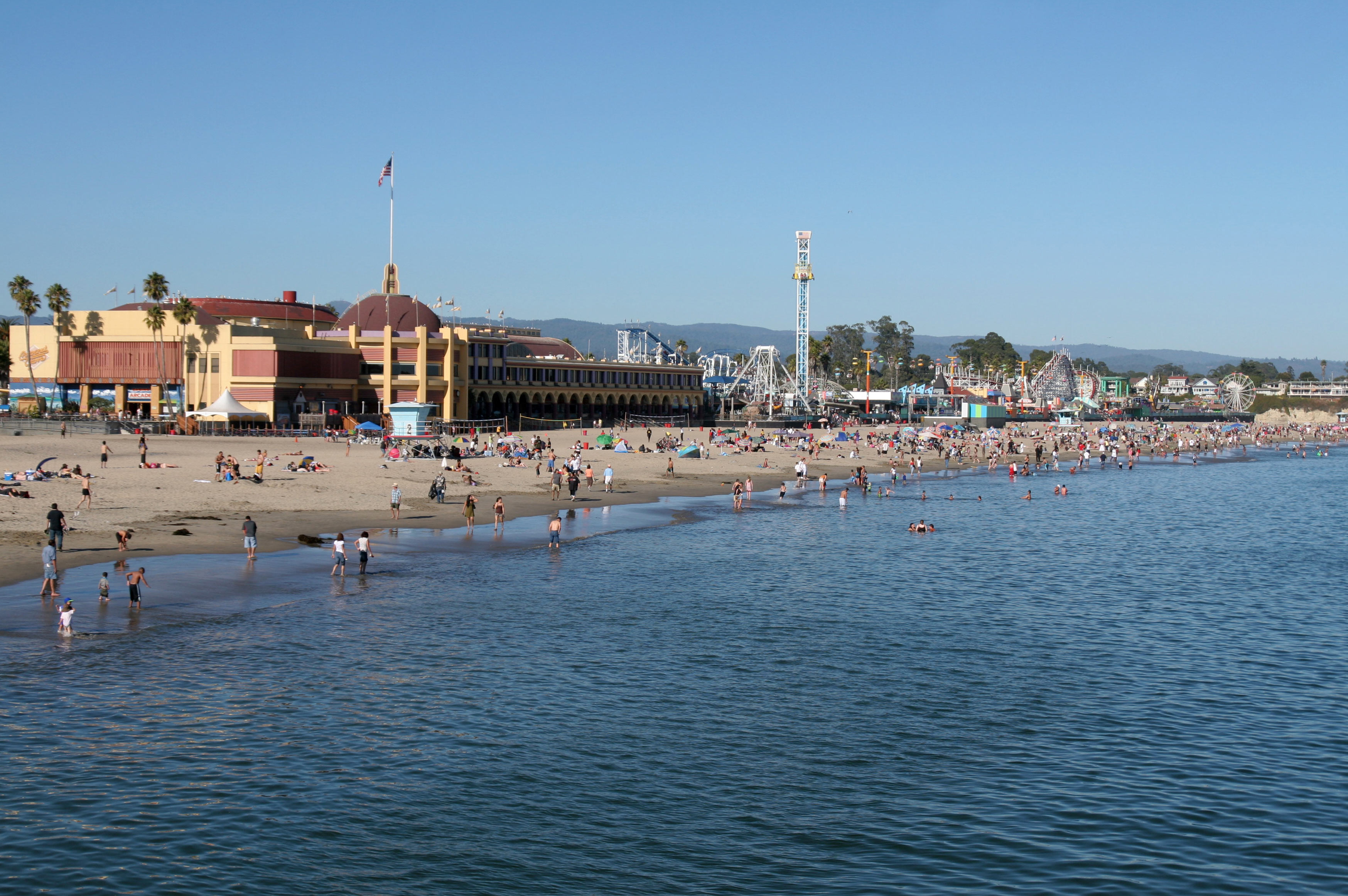 SANTA CRUZ BEACH BOARDWALK