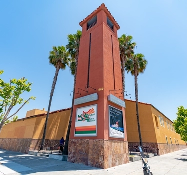 Mexican Heritage Plaza