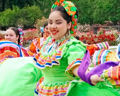 Grupo Folklorico Los Laureles dancing in the Municipal Rose Garden