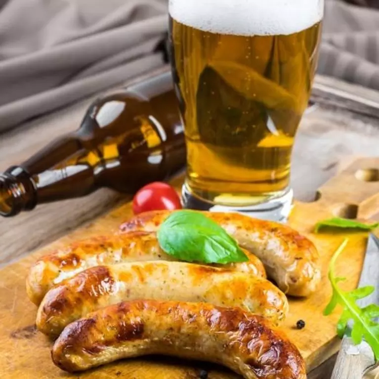 Sausages and beer 