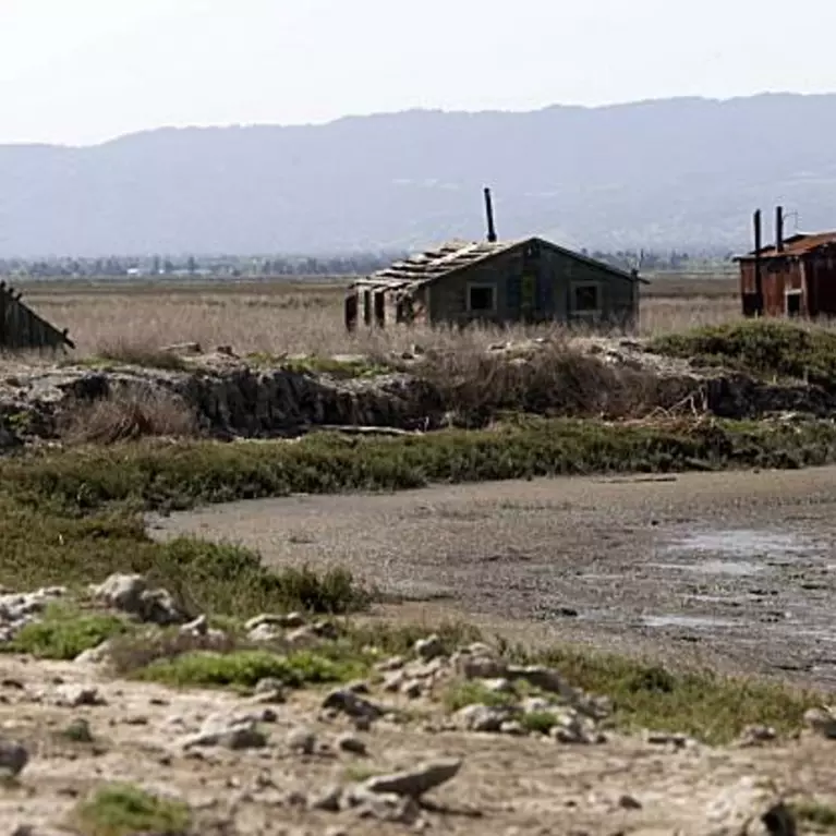 Abandoned buildings at Drawbridge