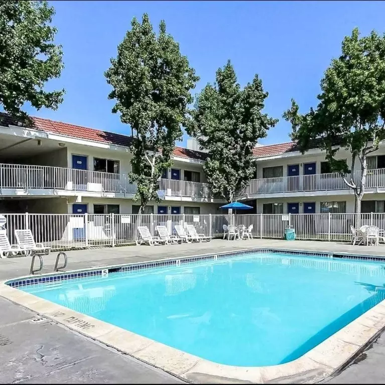 Motel 6 San Jose South Pool
