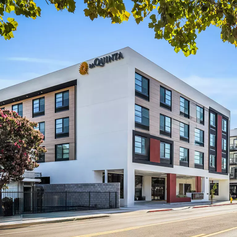 La Quinta Inn & Suites by Wyndham San Jose Silicon Valley