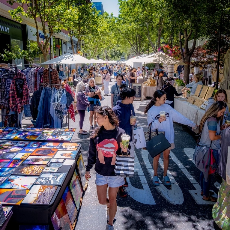 Makers Market Santana Row 